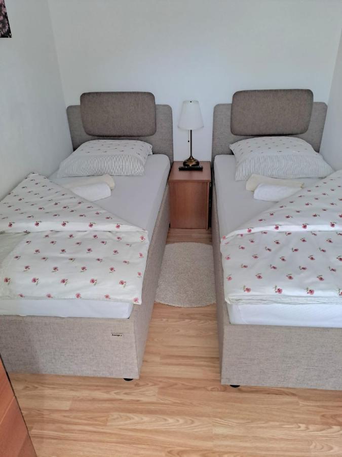 Apartment Angie 特罗吉尔 外观 照片