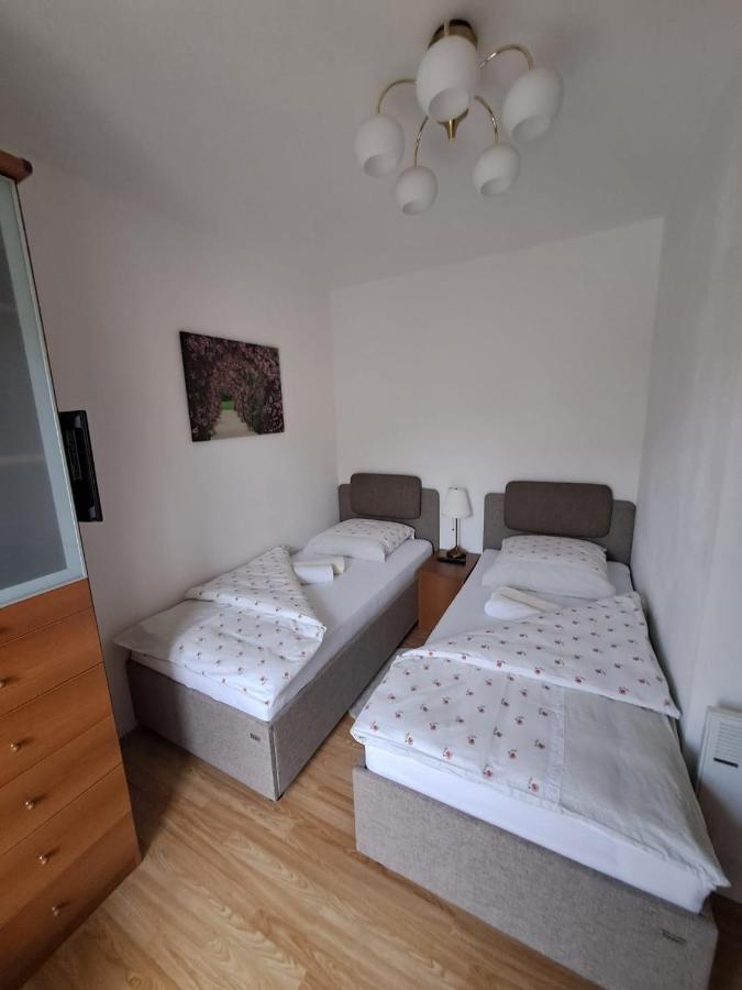 Apartment Angie 特罗吉尔 外观 照片